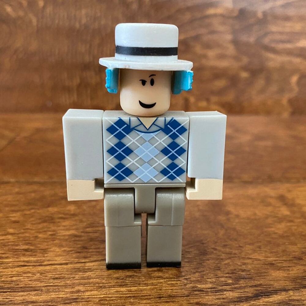 ROBLOX Figure White Gray Argyle Sweater Hat Collectible Gaming Toy